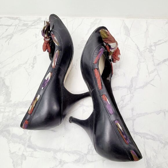 2/$20 Nine West Black With Red Bow Heels Shoes Size: 7M US - Picture 4 of 8
